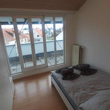 Appartamento 3 Privat Freie Zimmern Biberach an der Riß Esterno foto